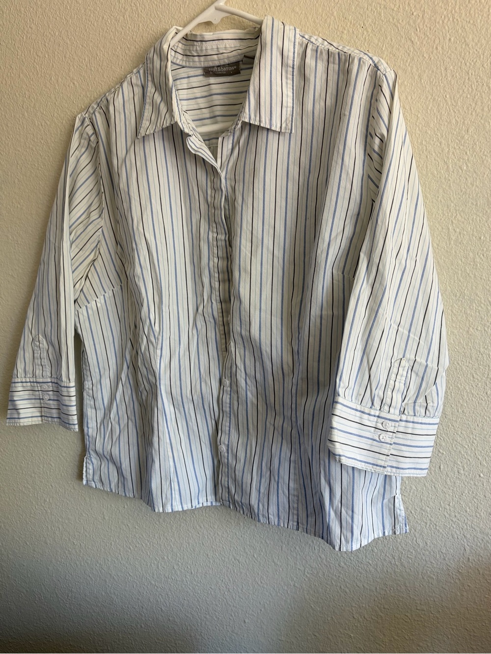 croft & barrow White Shirt with Blue Pinstripes - Casual Button-Down